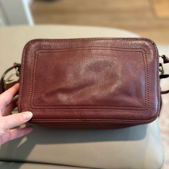 Kenneth Cole maroon leather bag. - Picture 1 of 11